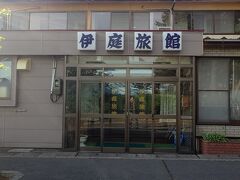 由利本荘市の少し郊外の旅館にチェックイン。