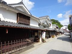 神社を下ると古い町並みにたどり着きました。