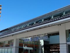 広島から電車で移動し、尾道駅に到着しました。千光寺へ歩きます。