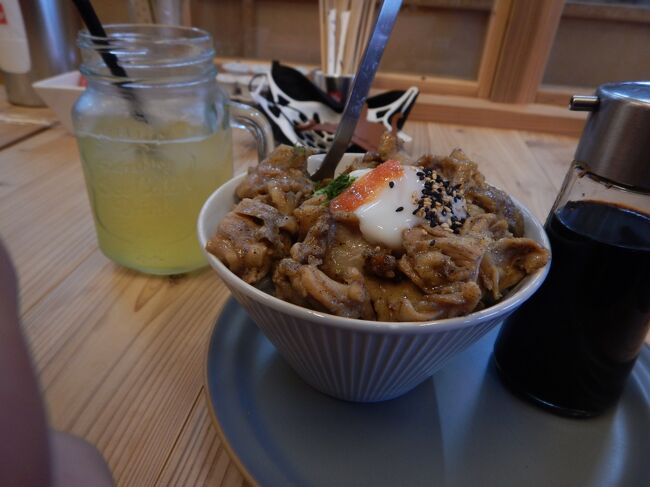 その後お土産とお昼を付き合ってもらい