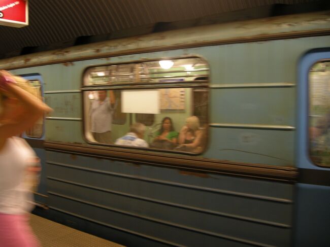 ここでタイムアップ！<br />再びメトロに乗って、ホテルに戻った。