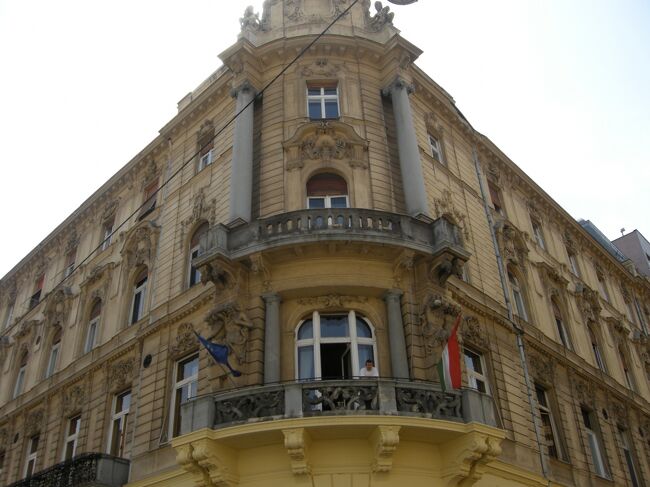 バスに戻り、ブダ地区へ移動。