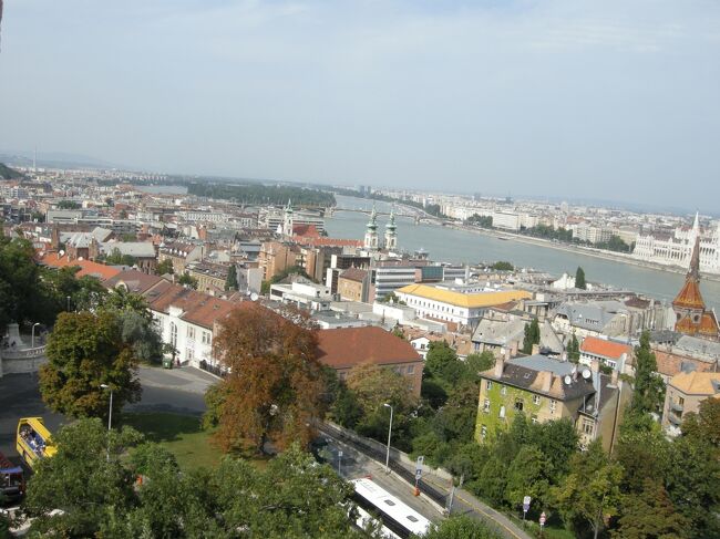 北の方角にはマルギット島。<br />マルギット島は大きな中州で、温泉施設やホテルもある。