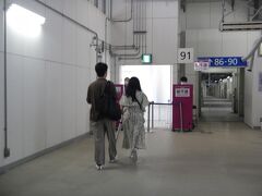 １日目（6月23日）

【関西国際空港・第二ターミナル国内線ゲート】
コロナが流行ってから久しぶりの搭乗で、ワクワクした。