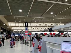 成田空港です。今回初めてキャセイ・パシフィック航空に搭乗します。