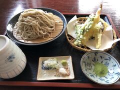 信州だからそばでランチ。

