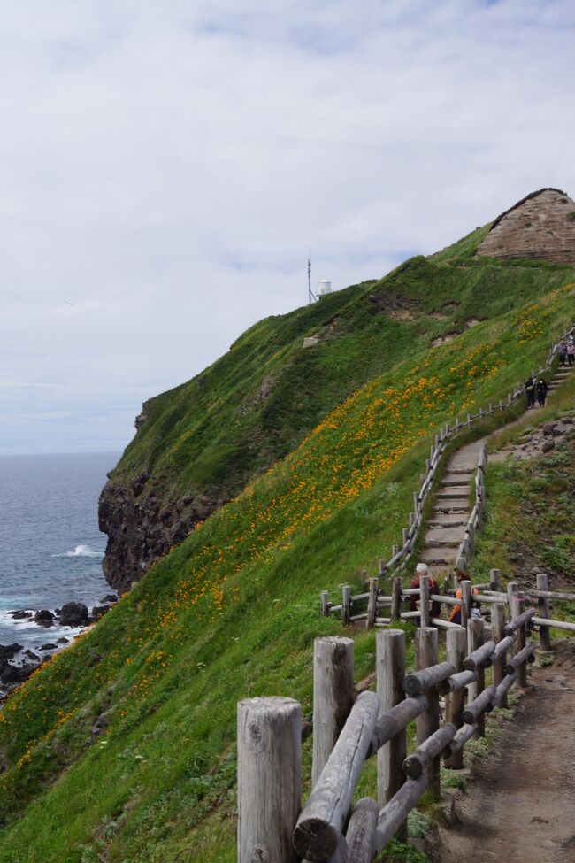 舗装は終わり、階段や細い道になり、疲労感が出てきました。