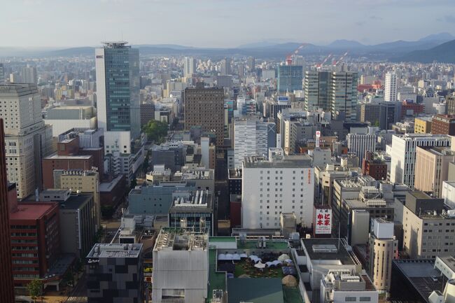 ホテルに戻って荷物を置き、街へ出ます。