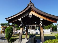 このバスのコースは、とってもラブリーコースで
最後は美瑛神社
なぜ、神社?って・・知らなかったのですが・・
