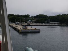 さてちょっと進むと　網地島の港に到着します
ここは記憶にある　港ではありません
36年前に来たのは　もうひとつの港ですね