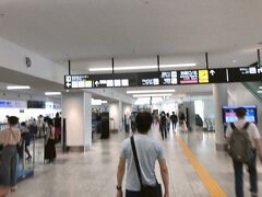 大変お久しぶりの福岡空港到着。
一見何も変わってないと思う。