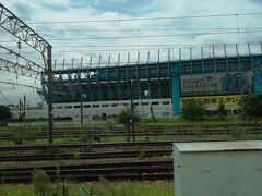 途中の鳥栖駅近くにあるサガン鳥栖の本拠地・駅前不動産スタジアムです。
この鳥栖駅で長崎本線と鹿児島本線が分岐します。