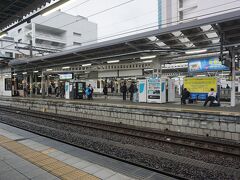●JR/水戸駅

駅のホームで、特急を待っているところです。
今回の旅行は、残念ながら天気には恵まれませんでした。
でも、それはそれで、また次に来る楽しみも出来ました。
またね、バイバイ水戸～！