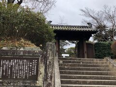 松阪城跡の中にある記念館です。