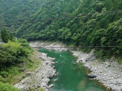 土讃線を北上して、香川県方面へ向かうと吉野川が見えてきます。

なお、吉野川をものがたり列車で旅した記録はこちらの旅行記をどうぞ！
https://4travel.jp/travelogue/11762906