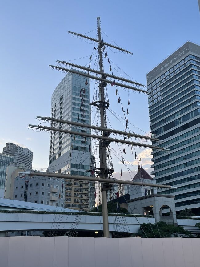 船のオブジェです。<br /><br />今年は7月1日から9月11日までの期間で、乗船料は1,500円、<br /><br />そのうち7月1日から28日まではオープニング割引で1,000円となっています。