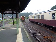 天竜浜名湖鉄道・天竜浜名湖線：乗る列車が来ました、JR東海の湘南電車に似てます。