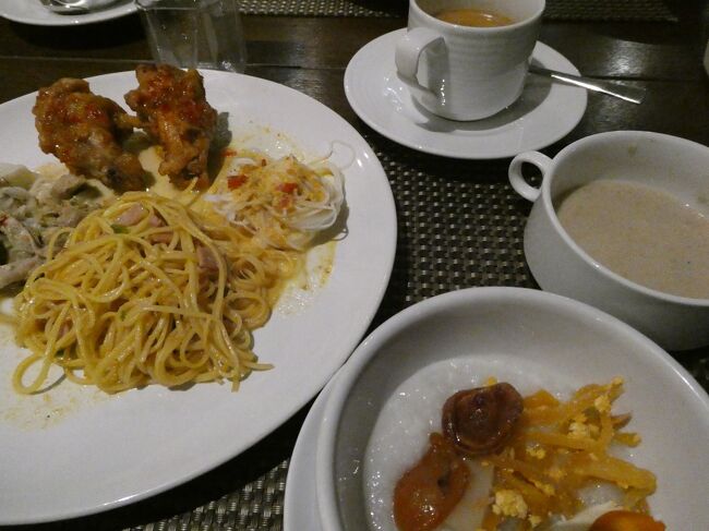 朝食。<br />昨日もおいしかったですが、今日もおいしいです。<br />きっと明日もおいしいのでしょう。<br />もうチェックアウトしているけど。