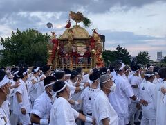 【神幸祭　神輿渡御】四条大橋の上