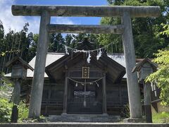 旧ロシア領事館を更に登っていくと
山上大神宮があります。
なんと室町初期に伊勢神宮から御霊を勧請して創建されたそうです。