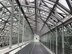 京都駅ビル空中径路です
もちろん屋根がありますので雨の日はここから京都風景を見るのがいいです