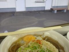 天玉そばをすすりながら新得駅を出発。次は帯広駅で食料調達の予定だ。