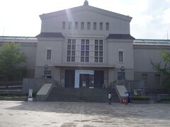 7.小路
アムステルダム国立美術館（オランダ、アムステルダム）所蔵
2008年東京の都美術館に来たので、見ました。2011年4月、アムステルダムで見ました。

8.士官と笑う娘
フリック・コレクション（ニューヨーク）所蔵
2010年と2019年にニューヨークでみました。



