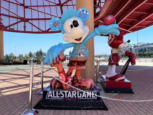 2010 MLB オールスターゲーム ミッキー マウス人形 完全限定 アナハイム 2010 MLB オールスターゲーム ミッキー マウス人形 完全限定
