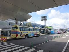 羽田を7:55発のJAL475に乗り、高松空港へ。
高松空港からはバスで琴平に向かいました。