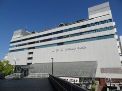 さて、今日は5月29日。
JR株主優待券の有効期限3日前です。
これから北海道函館に行きます。

横浜駅にやって来ました。