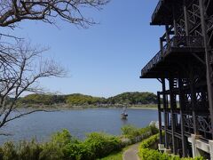 長福寿寺の次に訪れたのが、「高滝湖」。平日ということもあり人の姿は少なくのんびりとした雰囲気が良かったです。