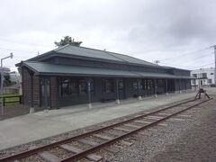旧増毛駅（ニシン漁で栄え、１９２１年（大正１０年）に開業し、平成２８年１２月５日に廃線となった。）