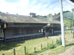 旧余市福原漁場（ニシン漁で栄えた歴史的建造物で主家　文書庫　米味噌蔵　網蔵等がまとめて残っています。）