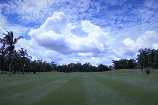 ◇【Pattavia Century Golf Club】<br />暑い日でした<br />グリーンの速さがわかず苦戦