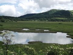 八島湿原入口　地元中学生や東京からの小学生も