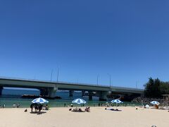 那覇市内にある唯一のビーチ
波の上ビーチ
波も静かでのんびりしたビーチです。
穴場かもです。
クラブツリーbyヒルトン那覇（旭橋駅前）からタクシーでワンメーター560円
で行けました。