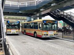 戸塚バスセンター
戸塚区と泉区はバスを使わないといけない所が多い。
ここから弥生台駅へ行くバスに乗り、「領家」という住宅地に向かう。