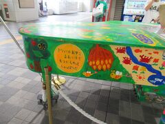 いつの間にかモノレールの大阪空港駅にもピアノが置かれてました