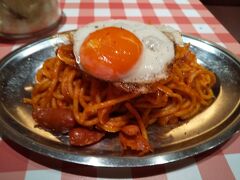今回の昼食はスパゲッティーのパンチョ 新宿南口店でナポリタン