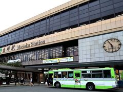 駅前ロータリー☆
さすが、県庁所在地、盛岡。
新幹線も停まるし、凄く立派な駅ですね。