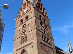 １４世紀中頃に、Baltic Brick Gothicという様式で建てられた教会。