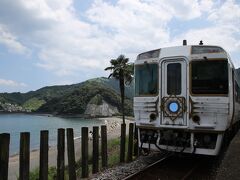 安和で10分ほど停車します
地元の方による特産品販売もありました