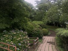 日和山公園の敷地内へ。