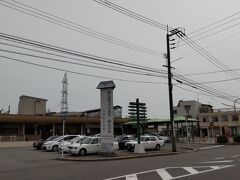 竹原駅前のロータリー。広島駅への高速バスは竹原港から出ていて、伝統的建造物群保存地区に近いバス停からも乗車でき、竹原駅へは戻らなかった。