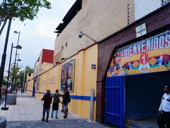 マーケット3つ目、セントロの南側へ歩いて10分のシウダデラ市場 Mercado de Artesanías La Ciudadelaへ向かいます。