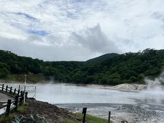 最初に大湯沼に行きました。地球は生きているんだなぁなんてあらためて思いました。