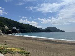 さて、さっそく翌日になりました。

日和佐の大浜海岸です。ここには、ウミガメが産卵にやってきます。