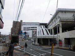 こちらはＪＲ町田駅です。