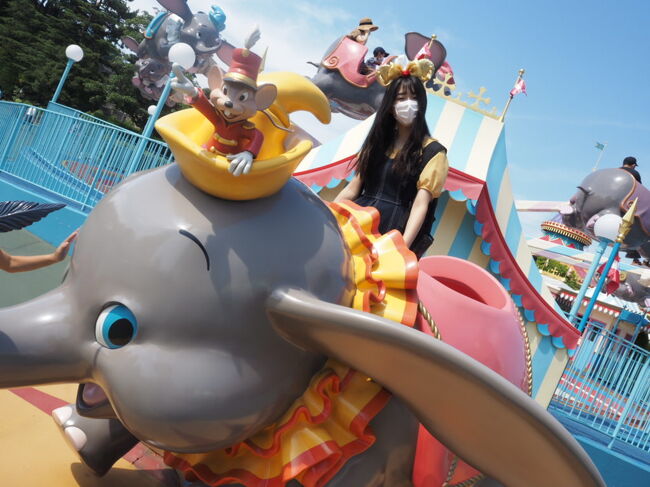 夏休み22 女子旅 真夏のディズニーランド 待ち時間最大25分 東京ディズニーリゾート 千葉県 の旅行記 ブログ By すきやねんさん フォートラベル