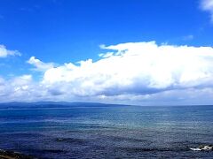 道の駅　雨晴に寄り道してから海に行ったら
こんなに晴れ！！！

素敵。
さすがふむすけ。
油断して日焼け止めも塗ってないし
日傘も忘れたので
顔と腕がまっかっかになっちまいました。